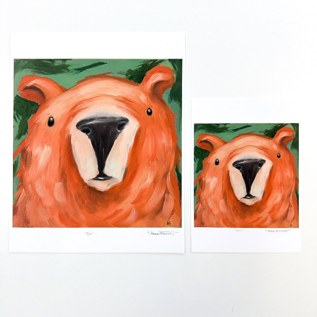 side by side comparison between the two sizes of offered fine art prints for the bear, 8x10 and 5x7.
